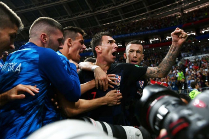 Croacia hunde a los ingleses en la prórroga (2-1)